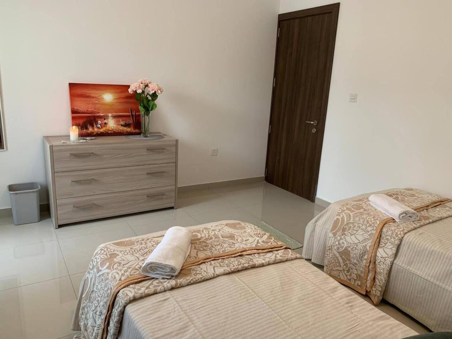 Fl 1 Ta'Lonza Luxury With Hot Tub By Homely Mellieħa Eksteriør billede