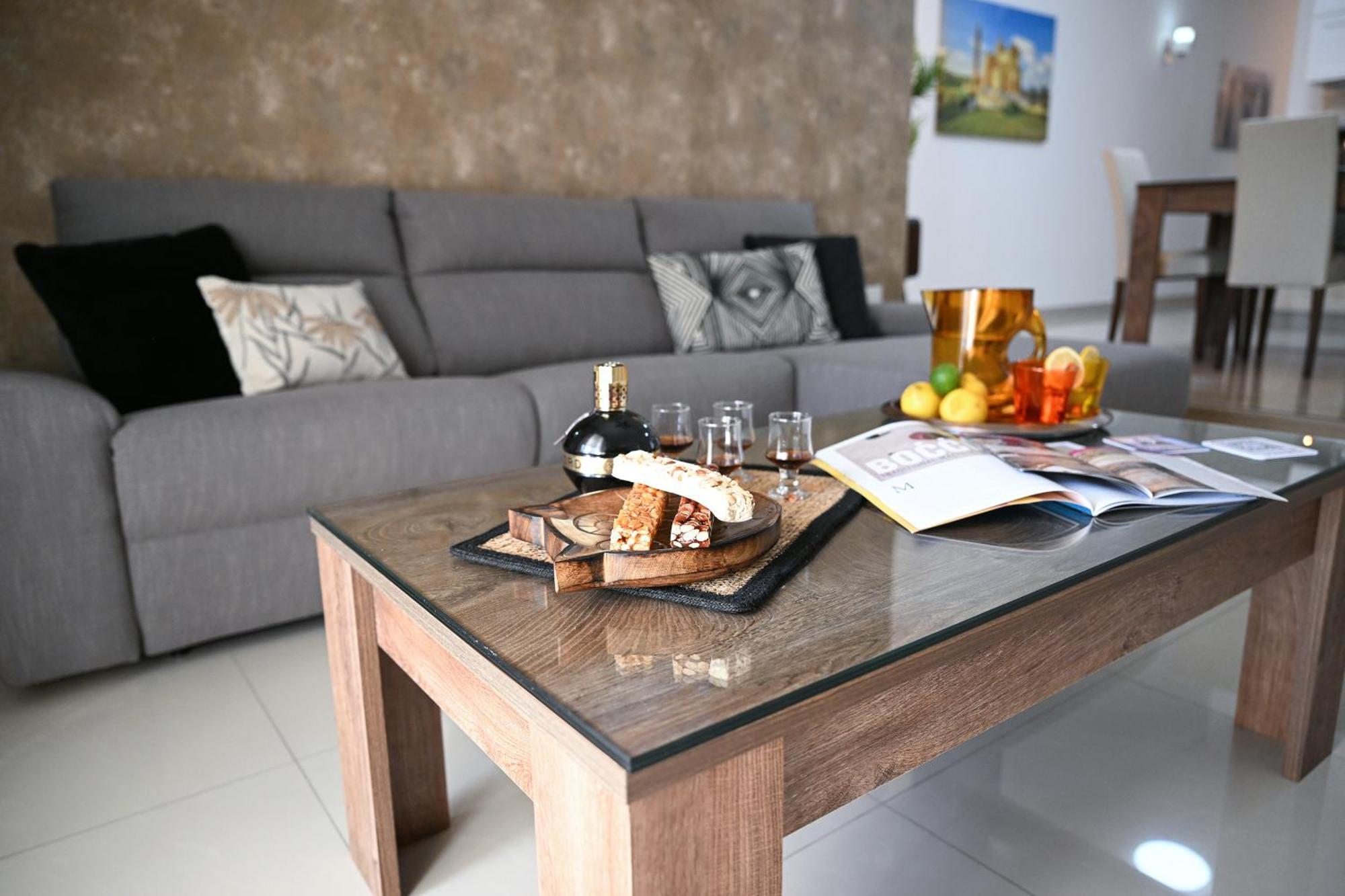 Fl 1 Ta'Lonza Luxury With Hot Tub By Homely Mellieħa Eksteriør billede